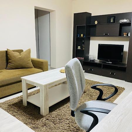 Sellada Apartament - Free Private Parking,Ac,Wi-Fi Carei Ngoại thất bức ảnh